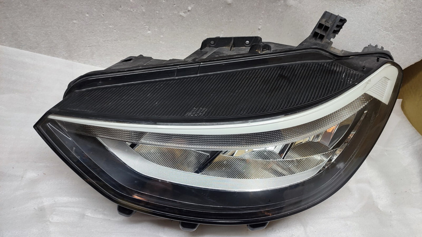 Volkswagen ID.3 E11 Front Left Headlight 10C941005A vwid154