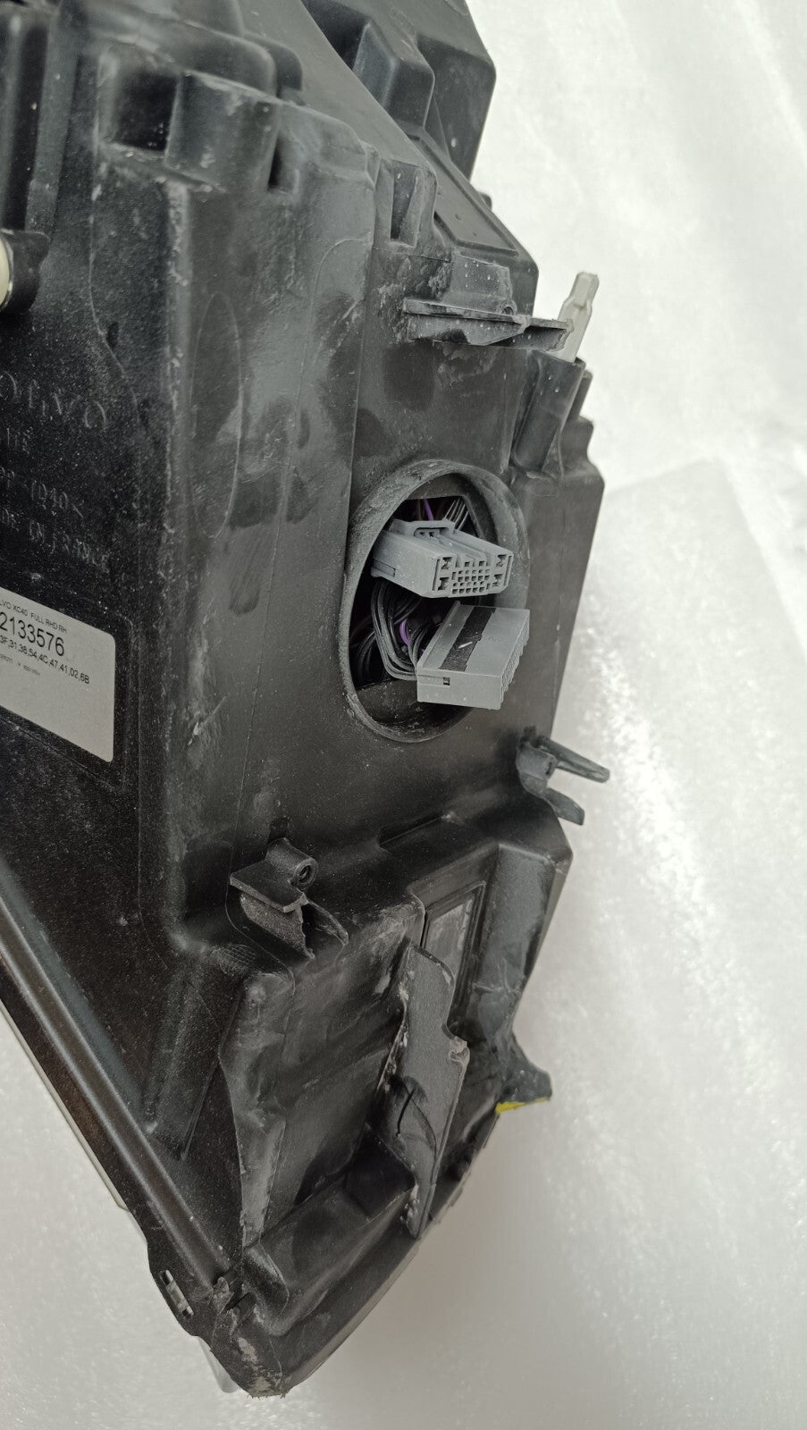 VOLVO XC40 2019 FRONT RIGHT DRIVER HEADLIGHT 32133576 OSF