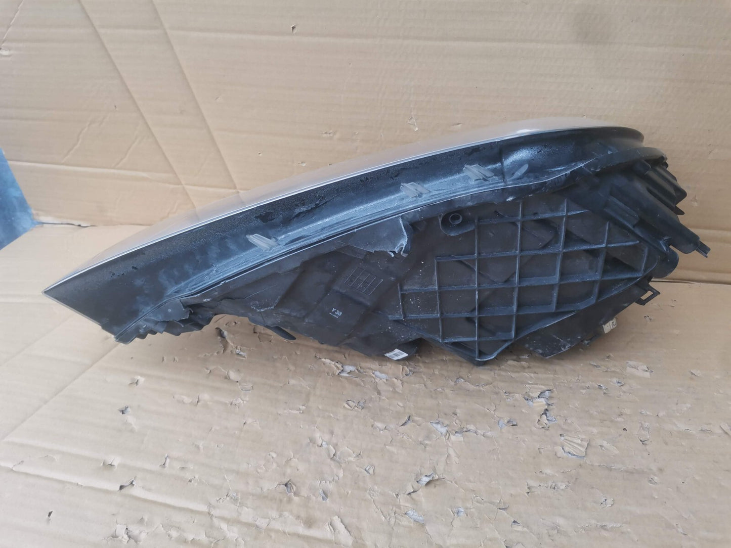 Volkswagen Touareg II 2016 Left front headlight headlamp 7P2941751A vwta107