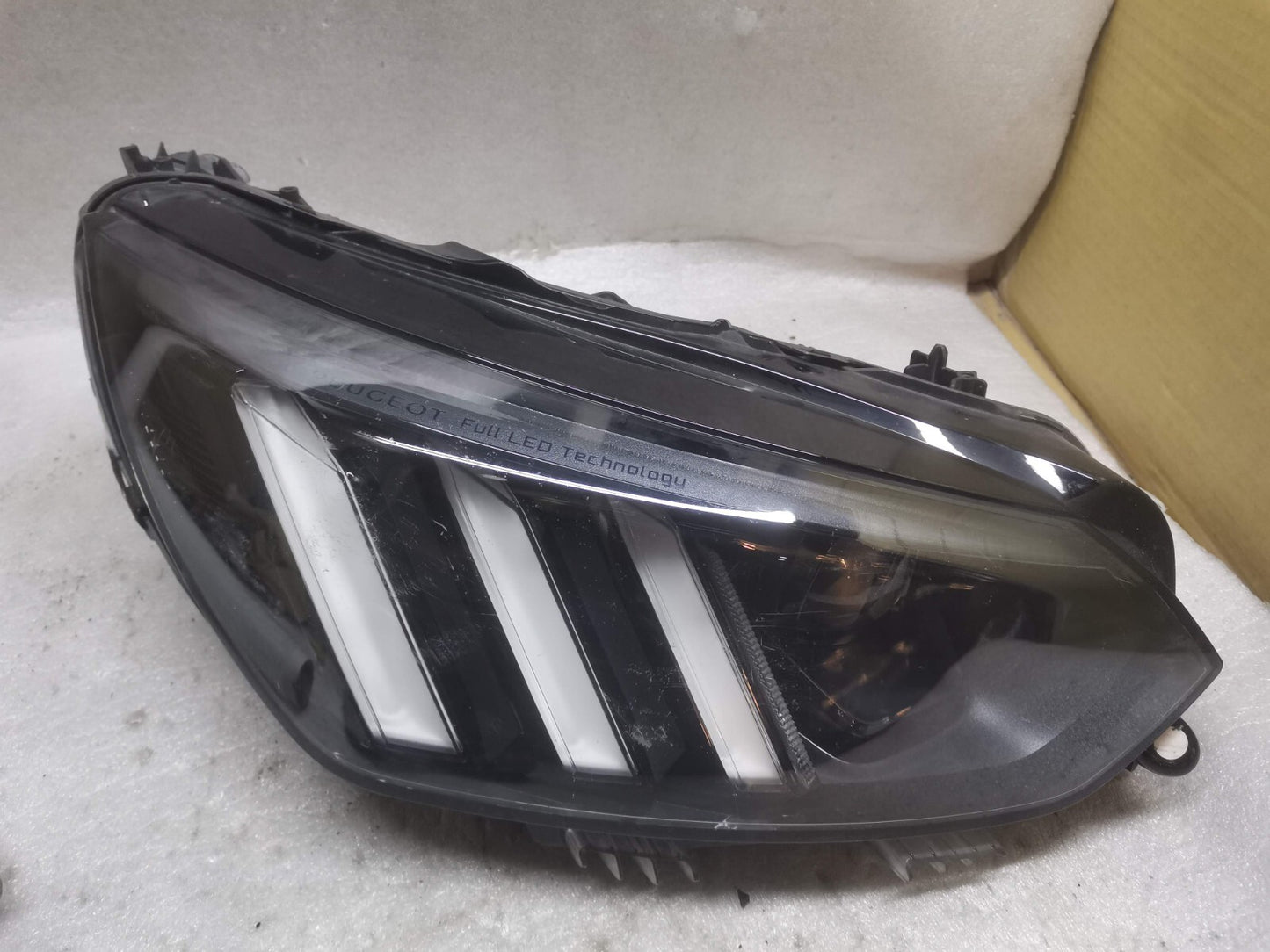 PEUGEOT 2008 GT 208 FULL LED HEADLIGHT RIGHT SIDE 2019-2022 9841642180 psa3