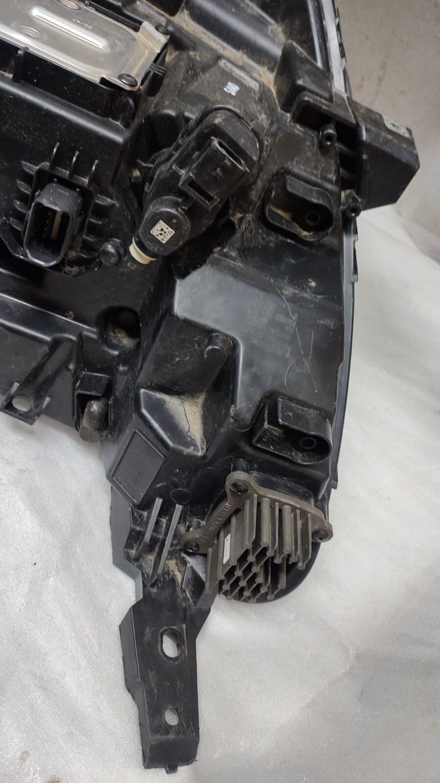 RENAULT ARKANA 2020-on left passenger side headlight genuine 260607497R ren34