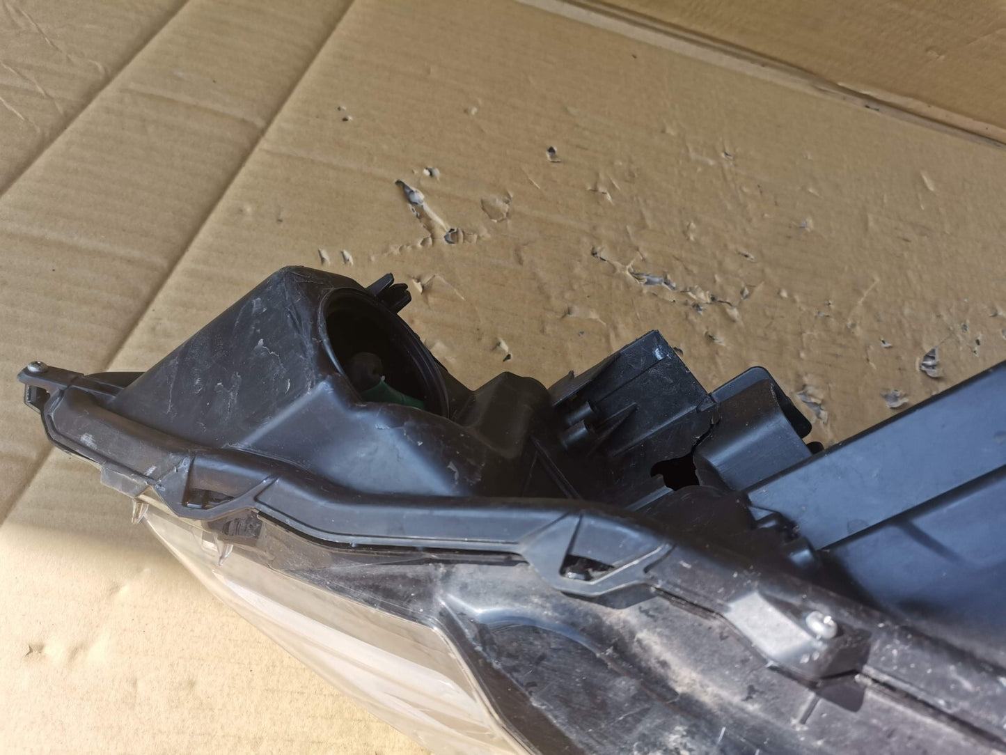 Lexus UX 200 250h LEFT PASSENGER Side Triple Beam LED Headlight 2019-22 leux9