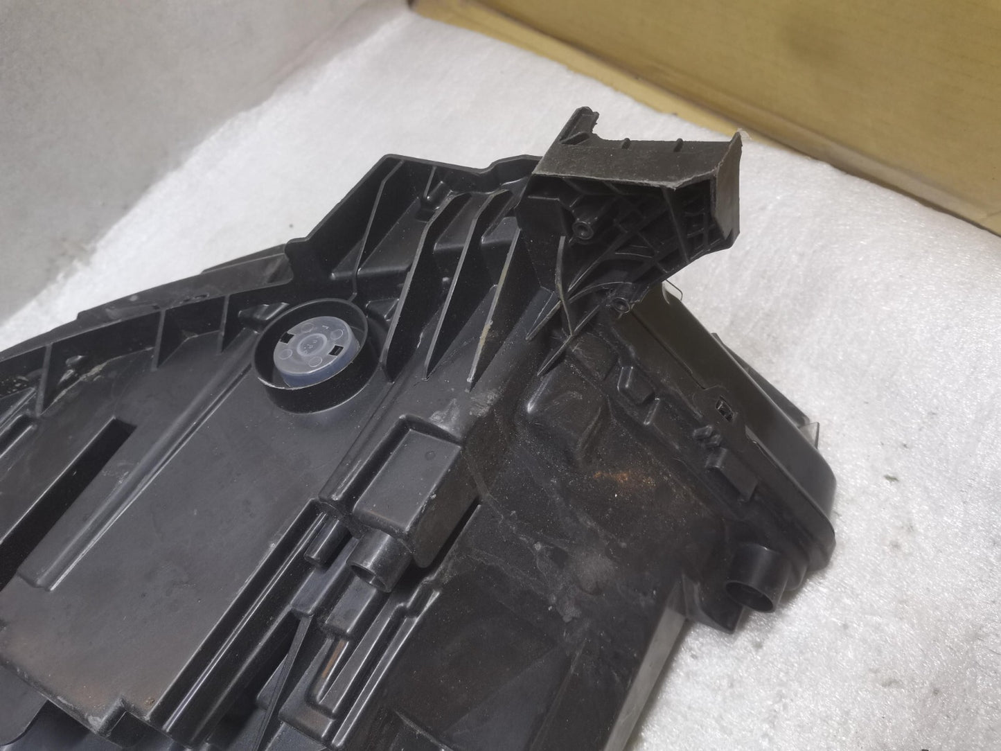 VAUXHALL MOKKA B 2020+ HEADLIGHT O/S RIGHT HAND 9847939380 vxmo45