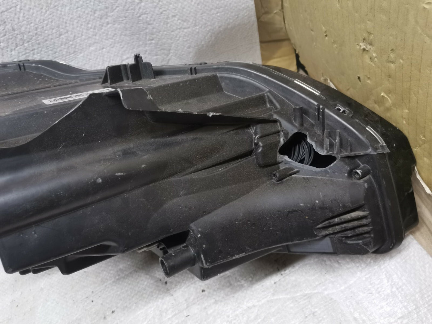 Peugeot 3008 2017-20 Left NEARSIDE headlamp Headlight 89909537 9810478780 psa3