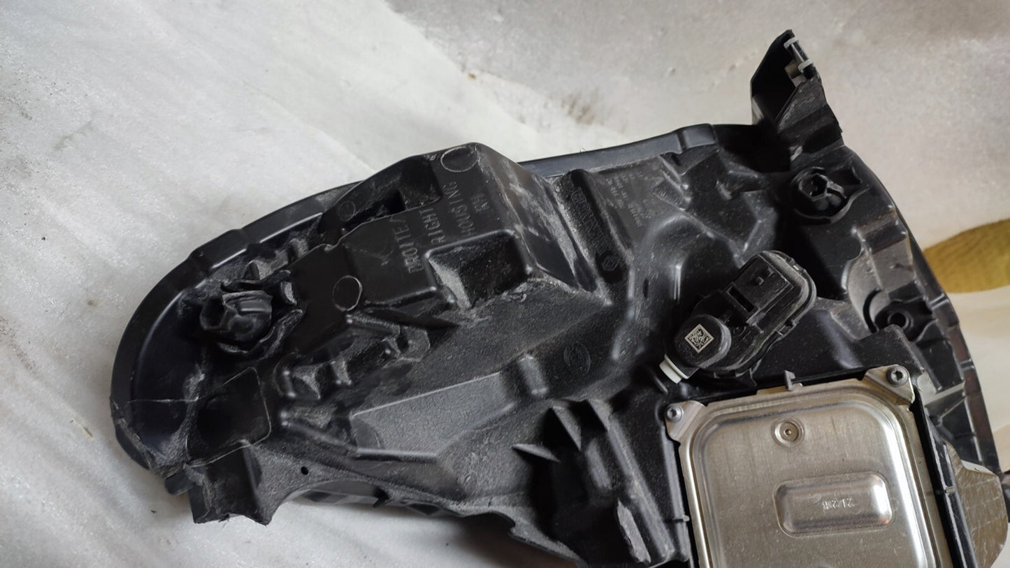 RENAULT CAPTUR HEADLAMP LED RIGHT DRIVER SIDE 260100119R MK2 2019-24 ren35