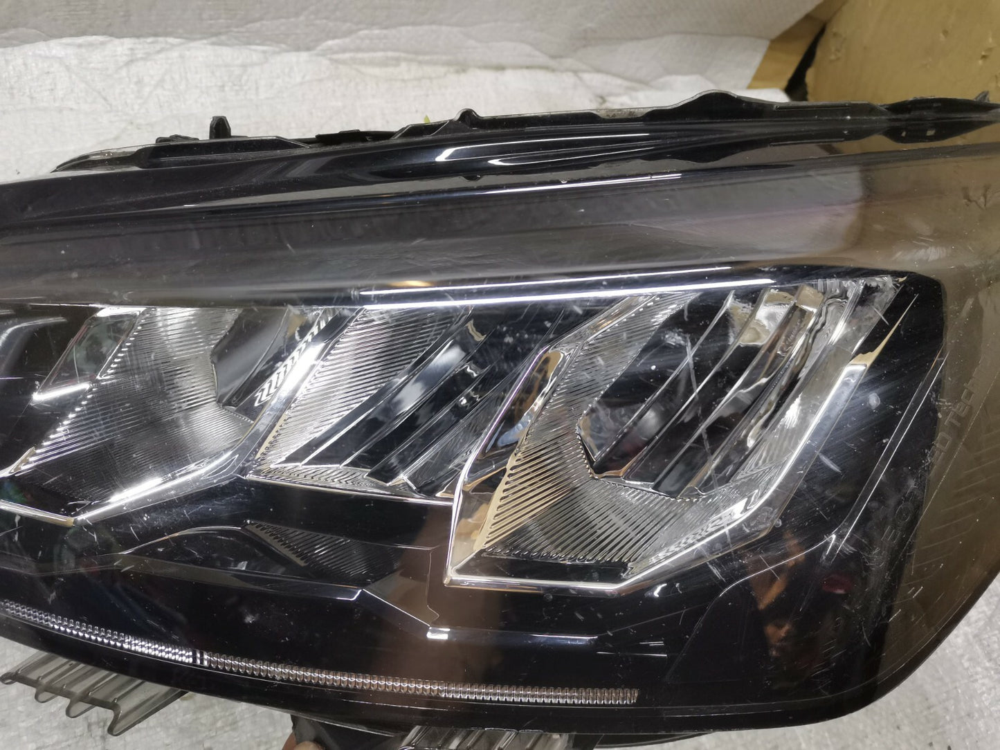 PEUGEOT 208 2020+ GENUINE LED PASSENGERS LEFT LH HEAD LIGHT LAMP psa6