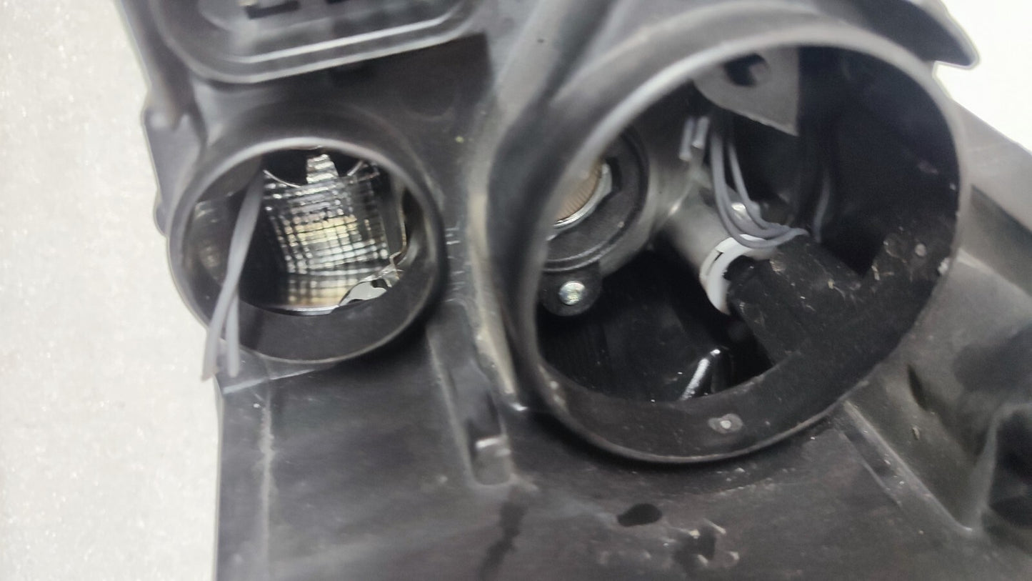 VOLKSWAGEN PASSAT FRONT HEADLIGHT LEFT PASSENGER SIDE HALOGEN B8 3G2941005B v178