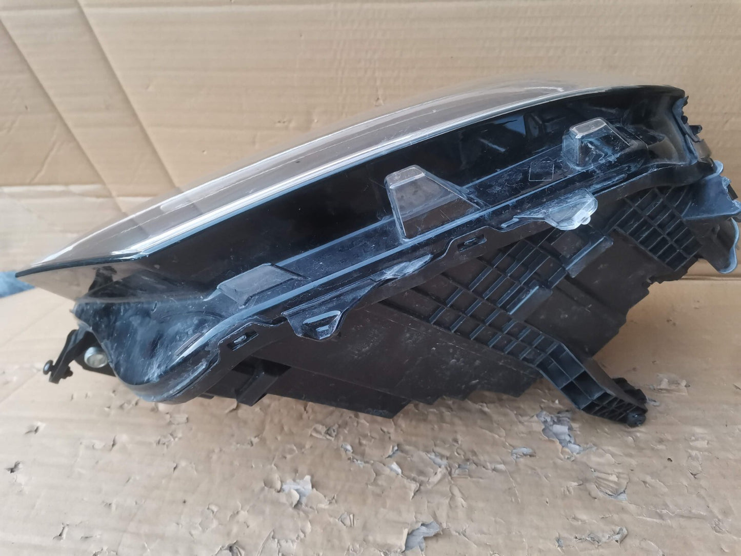 VW T-ROC PASSENGER LED HEADLIGHT NEARSIDE N/S 2GA941005G vwtr113