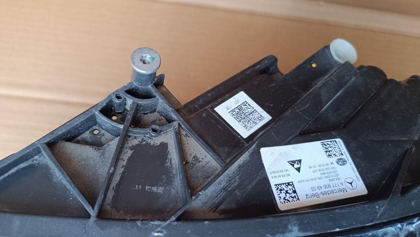 MERCEDES-BENZ W177 A-CLASS PASSENGER SIDE HEADLIGHT A1779064903 2018-2022 m109