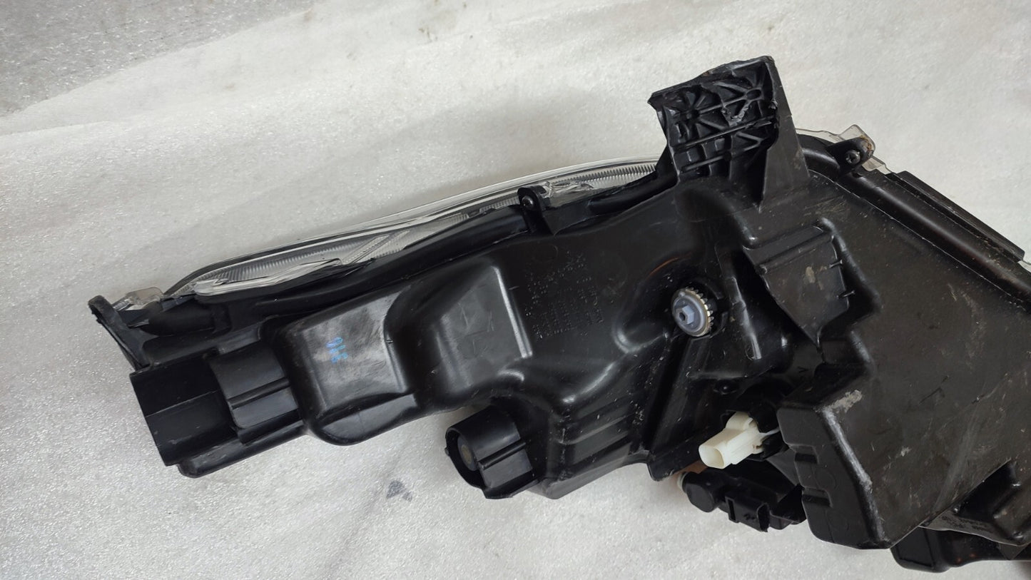 TOYOTA YARIS 2020 2021 2022 FULL LED PASSENGERSIDE N/S LEFT HEADLIGHT toya33