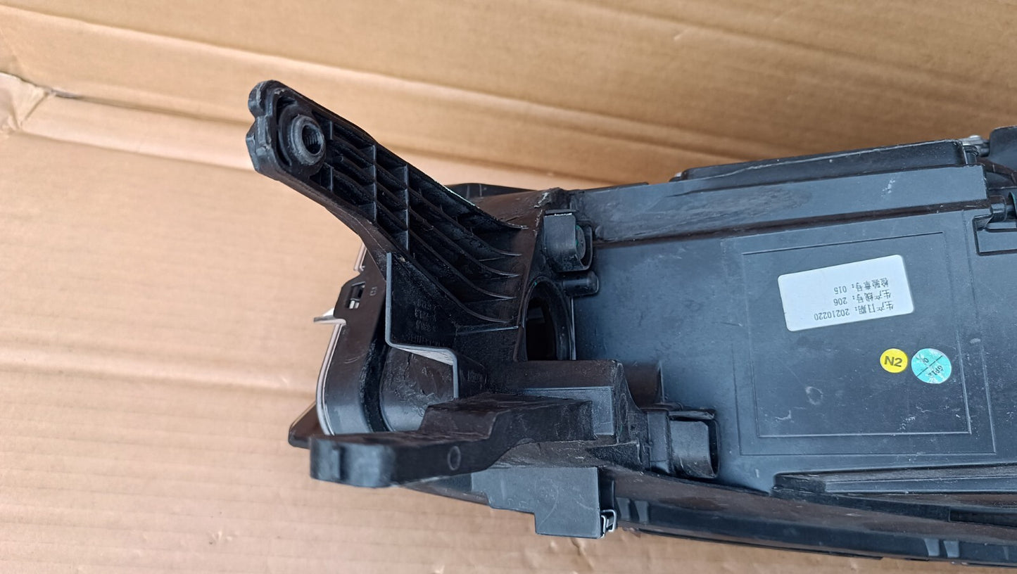 MG ZS 2021 ONWARDS  NEAR SIDE PASSENGERS SIDE FRONT LED HEADLIGHT 10905795 mg33