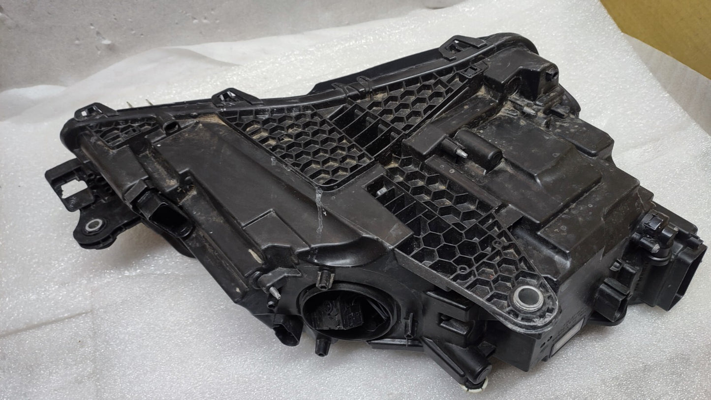 SKODA SUPERB LED HEADLAMP LEFT  FACELIFT MK3  2019-2023 3V2941015D sk93