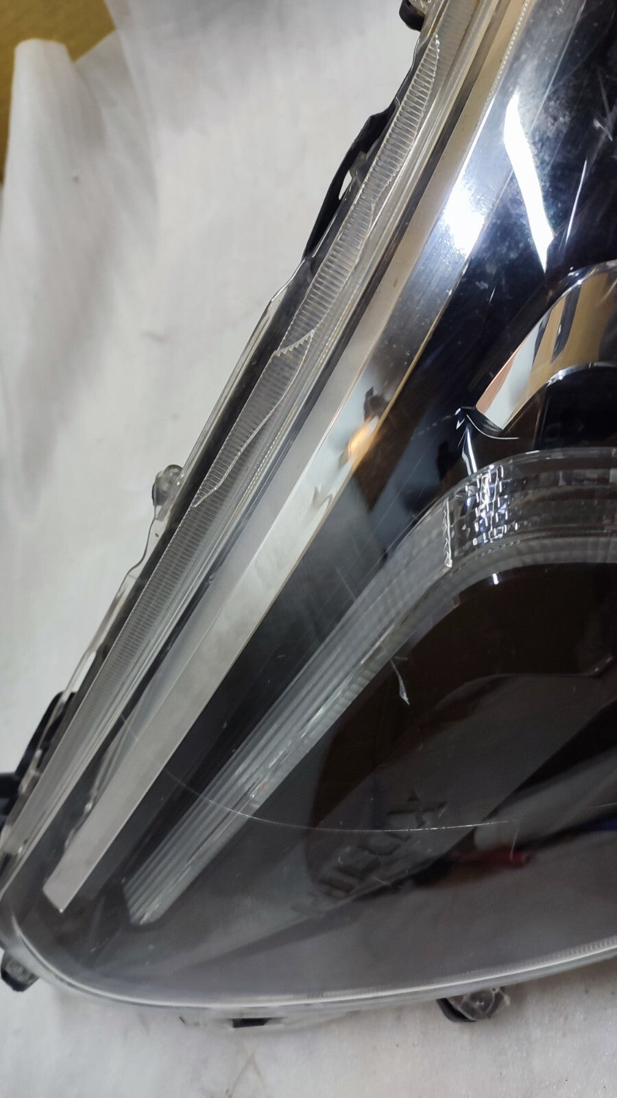 GENUINE TOYOTA HILUX HEADLIGHT DRIVERS RIGHT MK8 2022 81150-YP141 to50