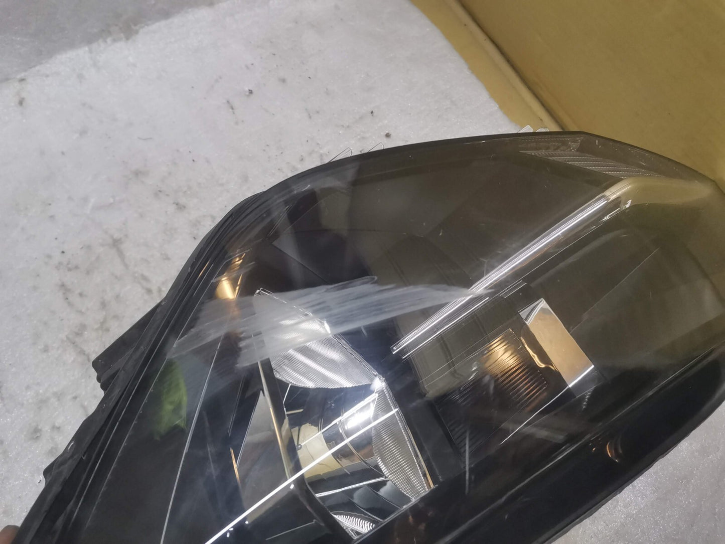 VOLKSWAGEN CADDY MK3 2015 TO 2020 PASSENGER SIDE HEADLIGHT 2K2941015B VWCA131