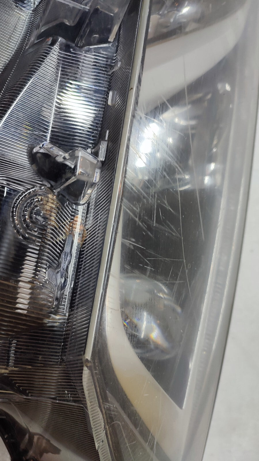 TOYOTA RAV4 (XA40) 15-19 PASSENGER SIDE HEADLIGHT left  tor437