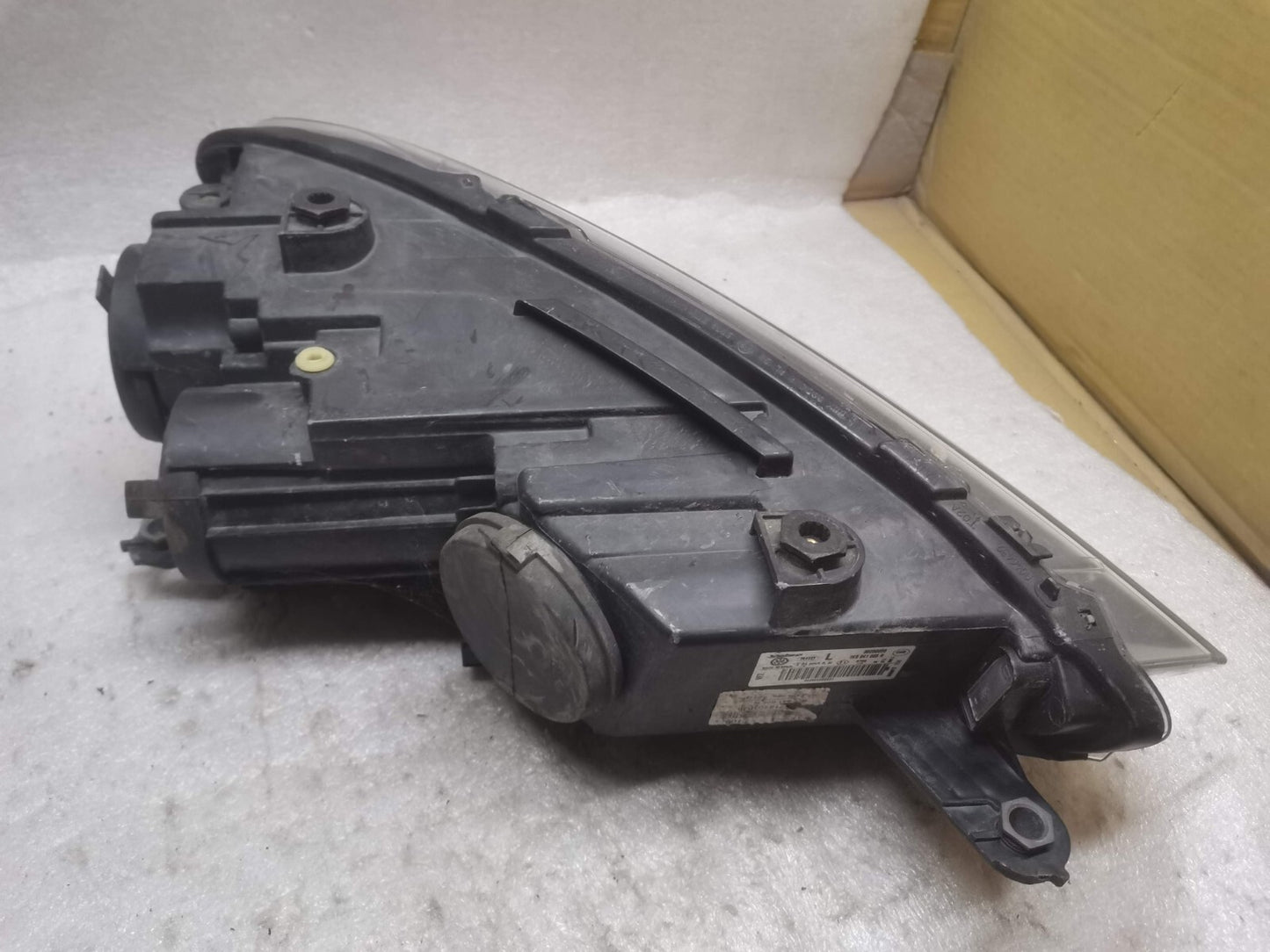 VOLKSWAGEN SCIROCCO HALOGEN HEADLIGHT FRONT LEFT PASSENGER 1K8941005R vw126