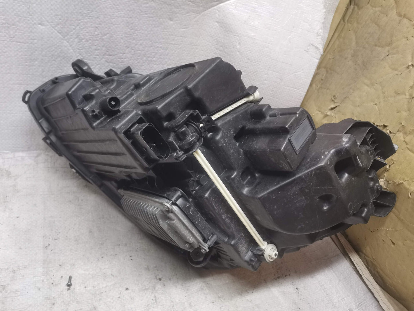 MERCEDES E CLASS 2016-2020 DRIVER SIDE LED XENON HEADLIGHT A2139064204