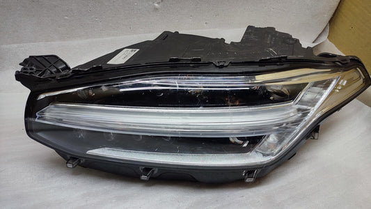 VOLVO XC90 NEARSIDE LEFT HEADLIGHT GENUINE 32338962  vo9060