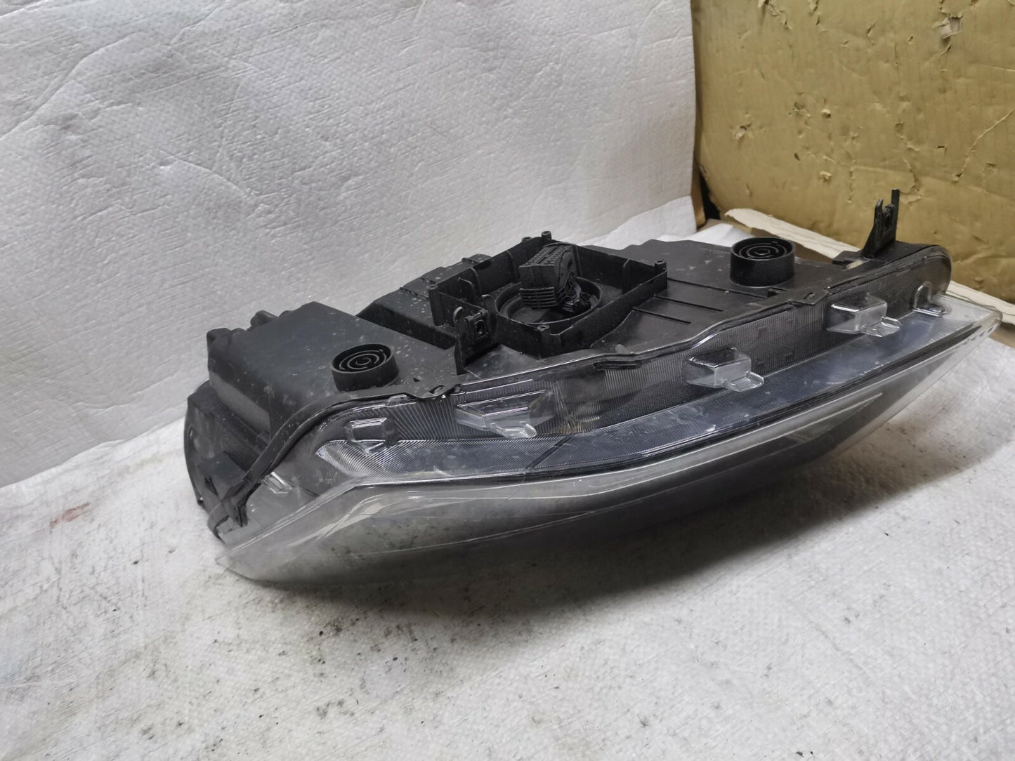 SEAT ATECA 2017+ GENUINE PASSENGER SIDE XENON HEADLIGHT 577941007A seat41