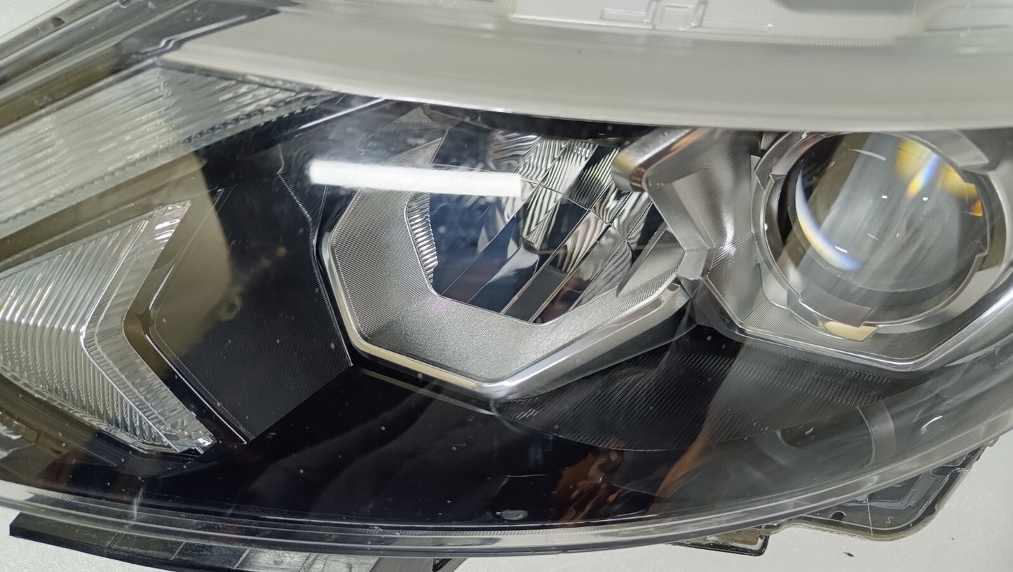 NISSAN QASHQAI Mk2 (J11) Left Passenger Side Front Headlight LED 100-18016 ni68
