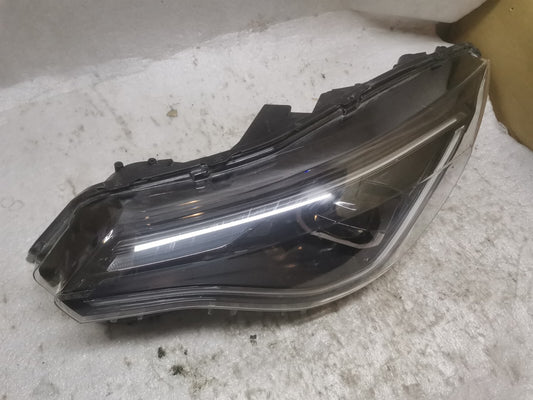 RENAULT ZOE HEADLAMP (LEFT)  26060 9558r ren17