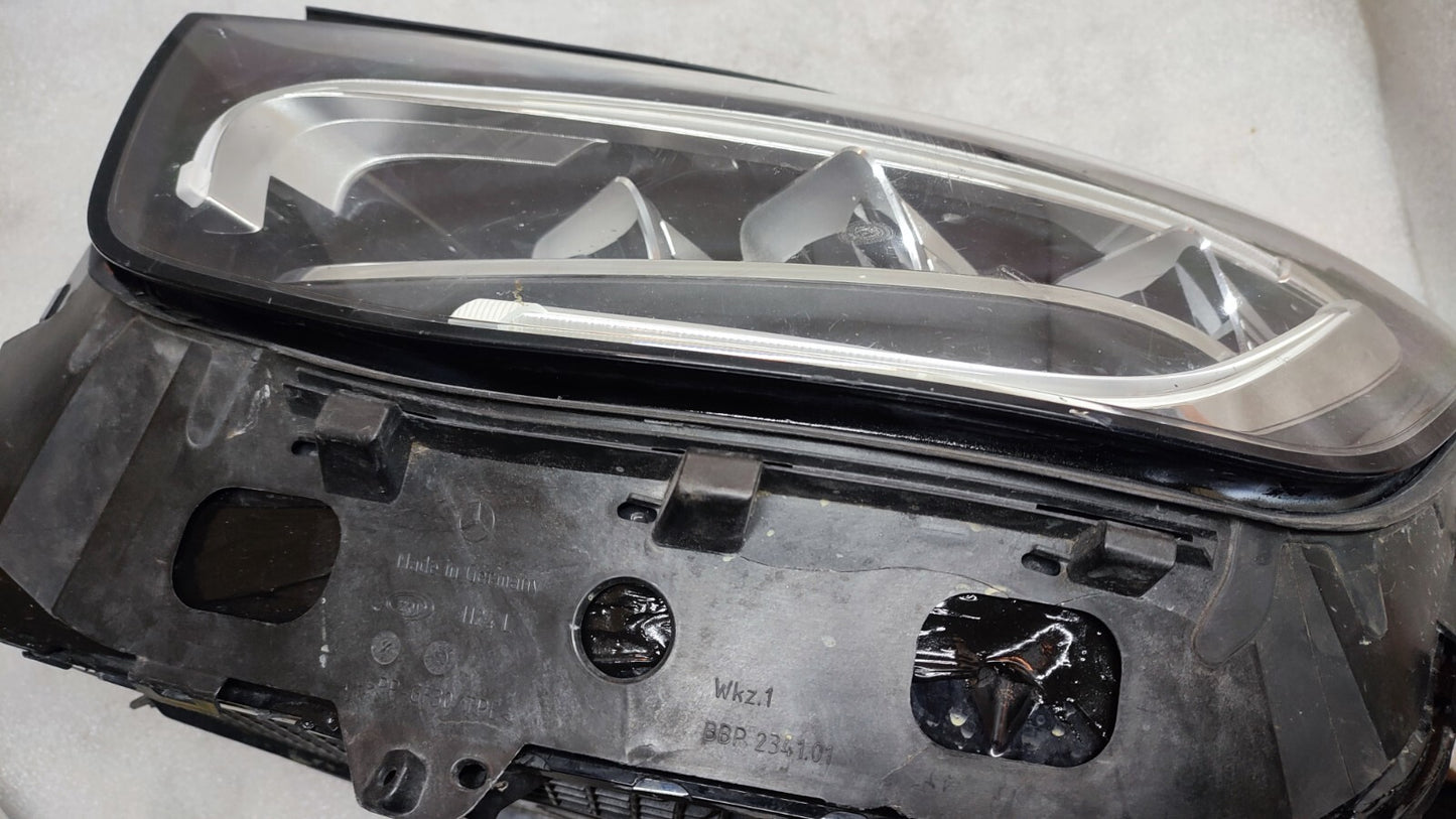 MERCEDES GLC W253 X253 PASSENGER SIDE HEADLIGHT 2019-21 A2539067101 m25395