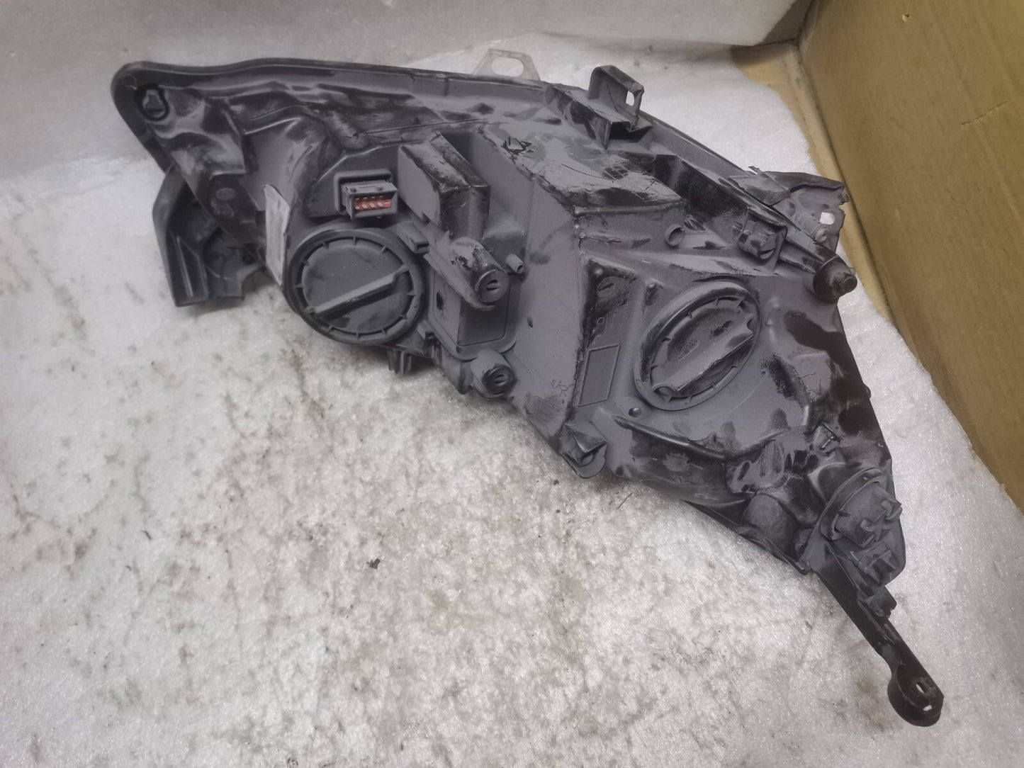 VAUXHALL ASTRA J MK6 2012-2015 LEFT SIDE N/S HEADLIGHT 13371601 vxaj77