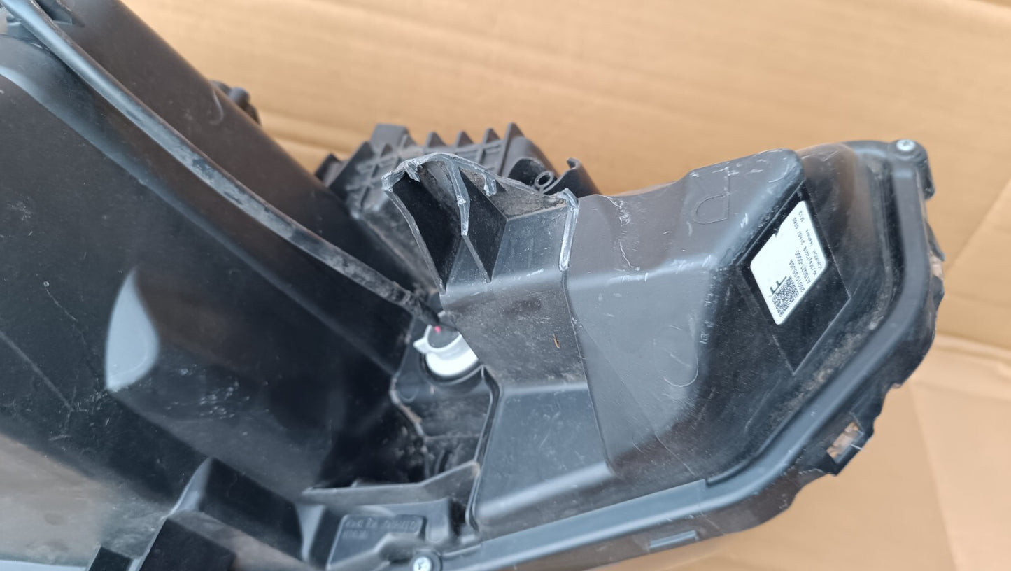 NISSAN LEAF FRONT RIGHT DRIVERS SIDE HALOGEN HEADLIGHT 260105SJ0A 2018 2024 ni60