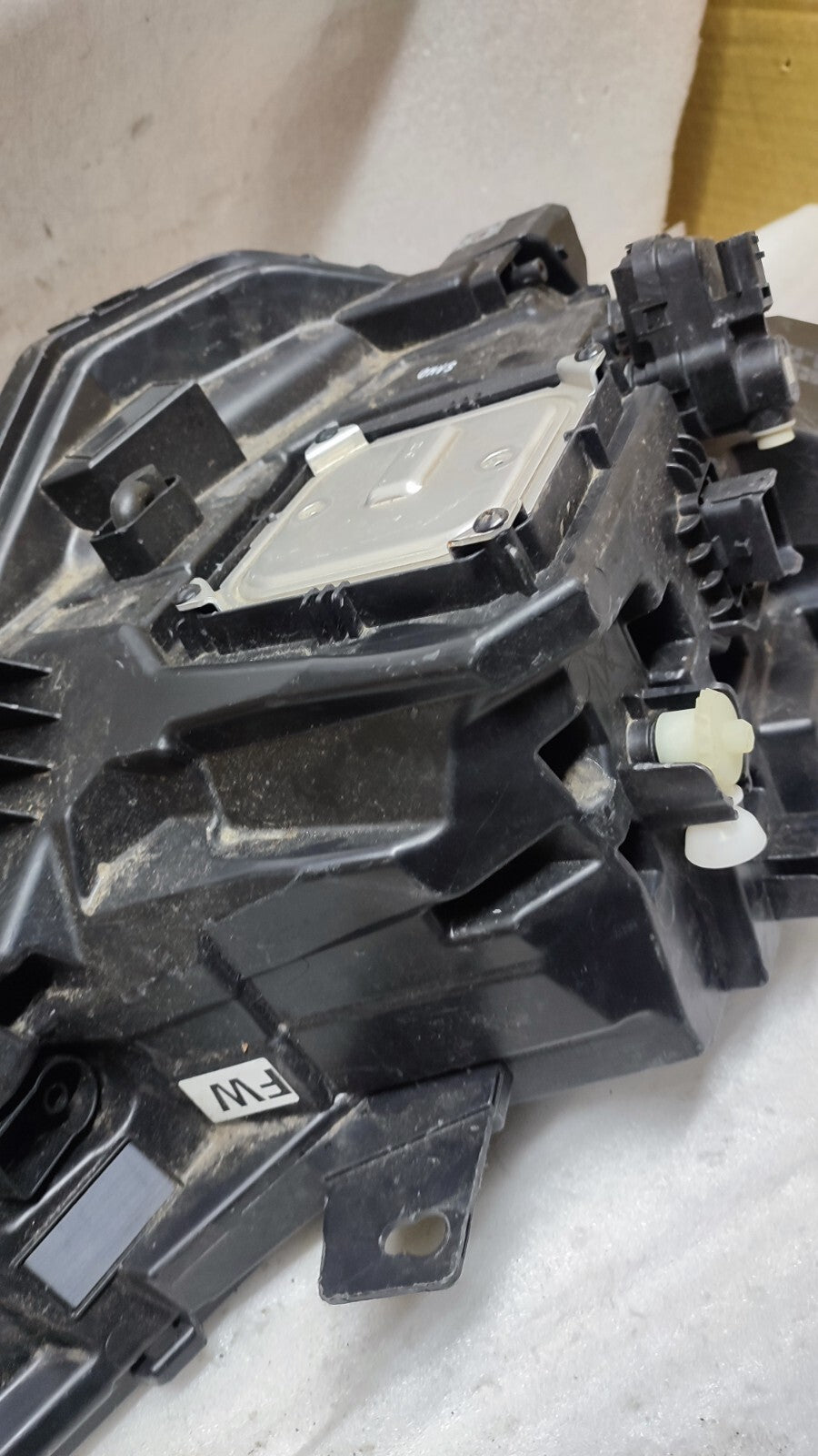 RENAULT ARKANA 2020-on left passenger side headlight genuine 260607497R ren34