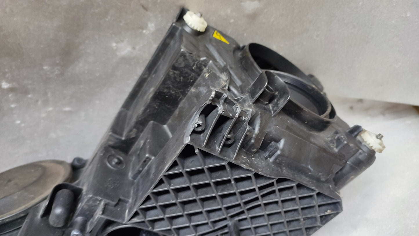 VOLKSWAGEN TIGUAN HEADLIGHT XENON FRONT RIGHT DRIVER SIDE R LINE MK1 vw142