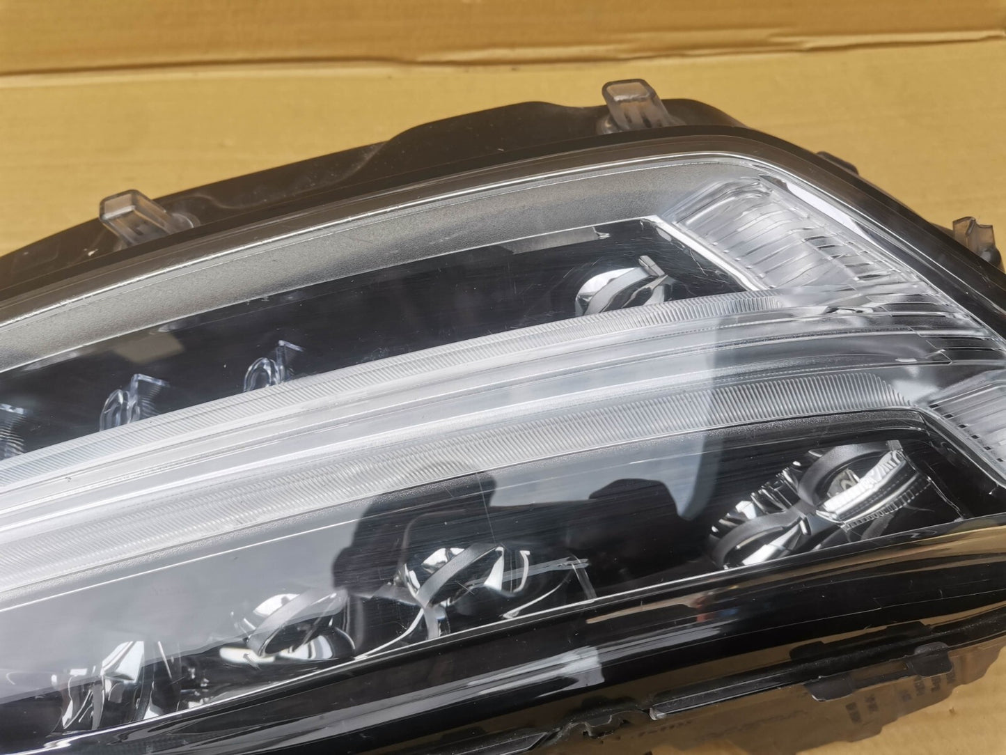 VOLVO XC90 FULL LED ACTIVE HIGH BEAM HEADLIGHT LAMP RIGHT SIDE 32228691 vo9030