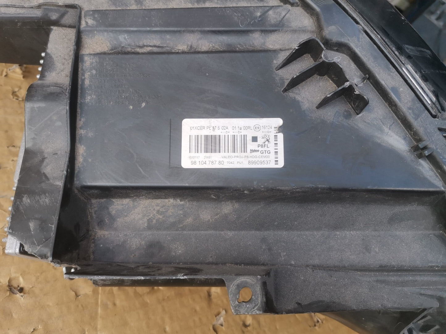 Peugeot 3008 2017-20 Left NEARSIDE headlamp Headlight 89909537 9810478780 psa22