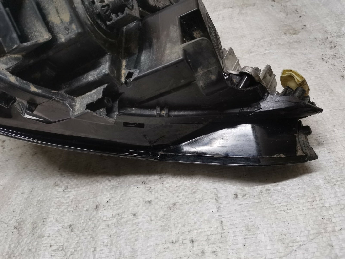 Volkswagen GOLF mk8 GENUINE 9+ DRIVER SIDE HEADLIGHT HEADLMAP 5H2941006 vwgo57