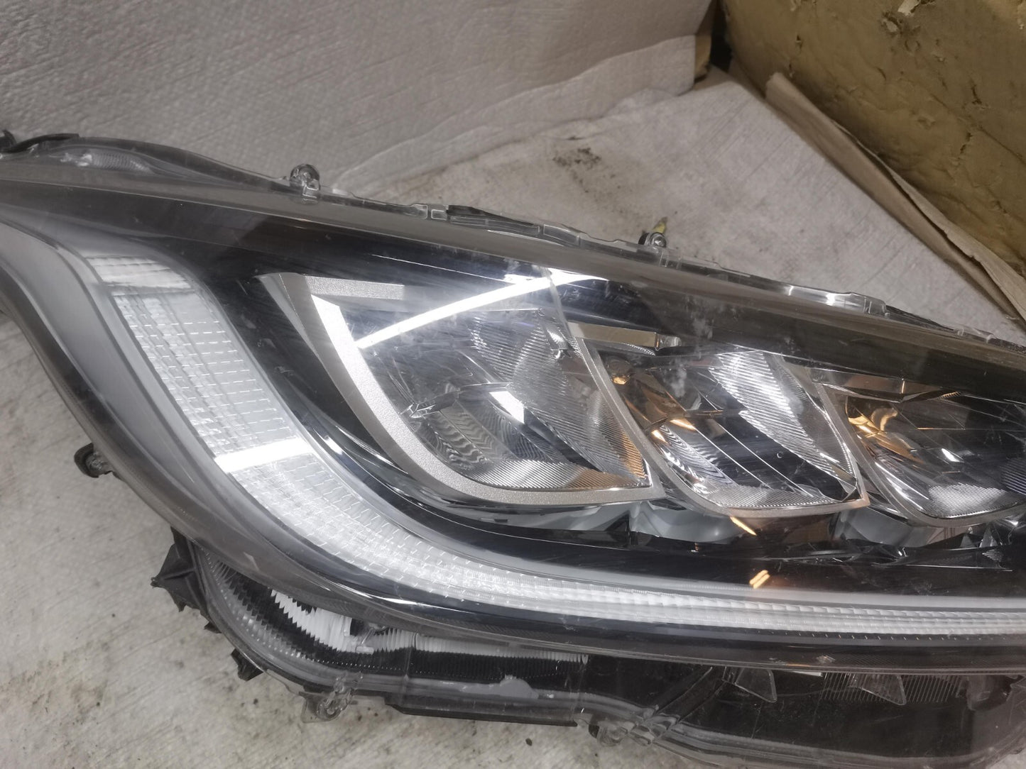TOYOTA YARIS 2020 2021 2022 FULL LED PASSENGERSIDE N/S LEFT HEADLIGHT toya10