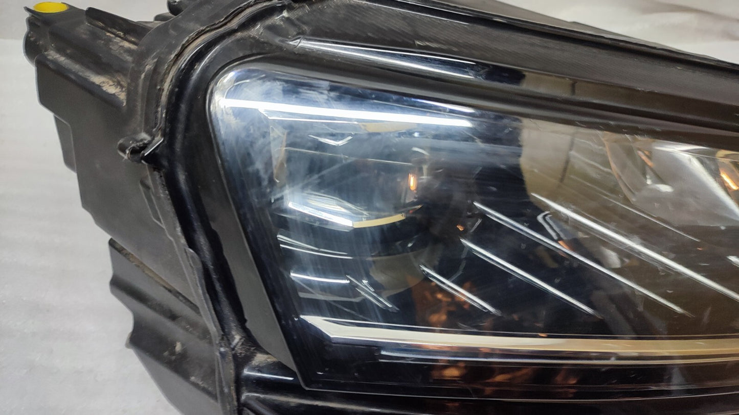 SKODA KAROQ 2017 TO 2021 GENUINE DRIVER SIDE LED HEADLIGHT 57B941016C sk88