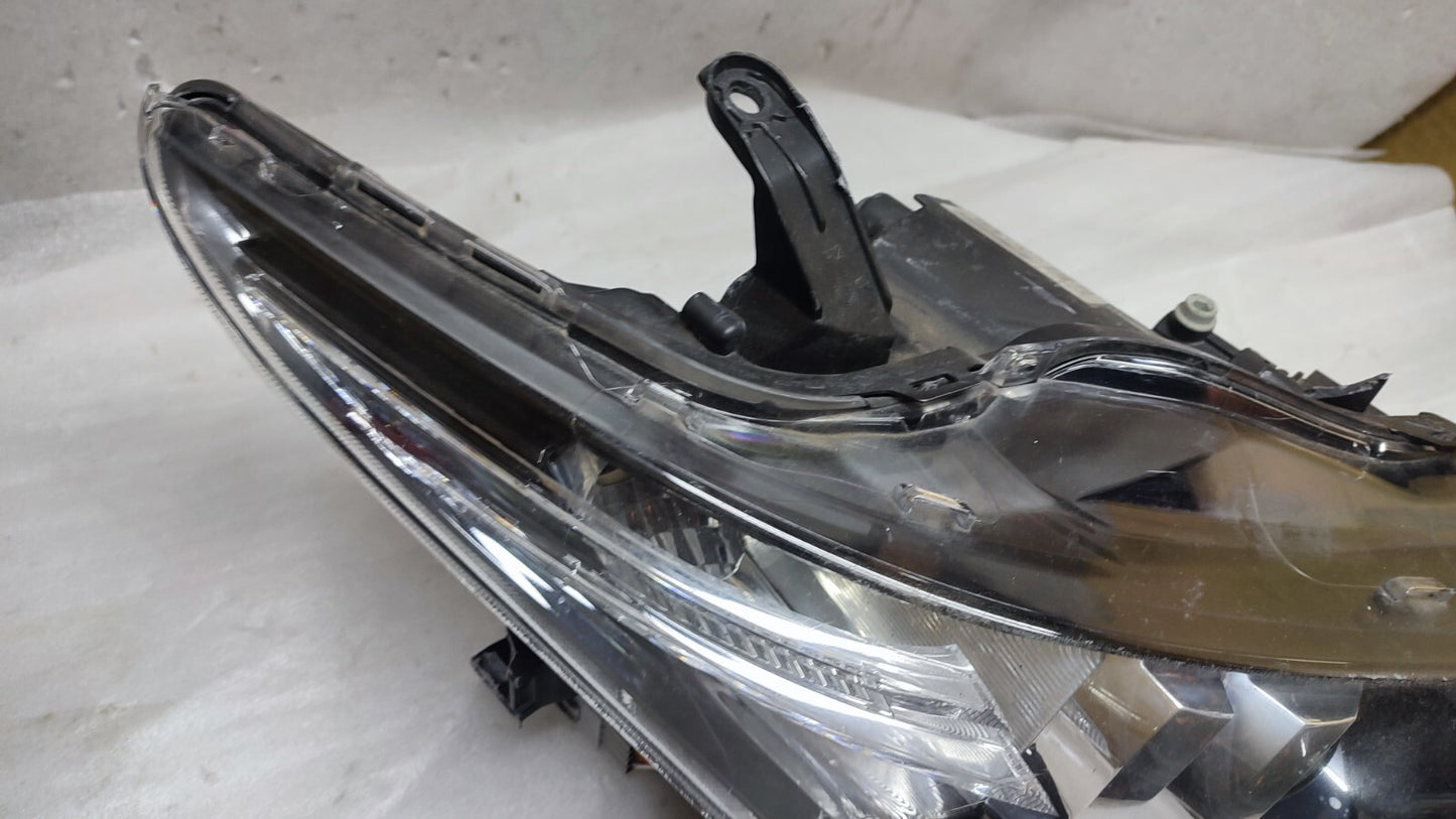 TOYOTA AURIS HEADLIGHT FRONT RIGHT OSF 81110-02K40 Auris Head Lamp HYBRID TO49