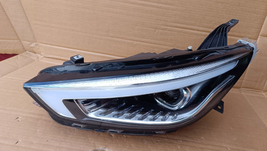 MG ZS 2021 ONWARDS  NEAR SIDE PASSENGERS SIDE FRONT LED HEADLIGHT 10905795 mg36