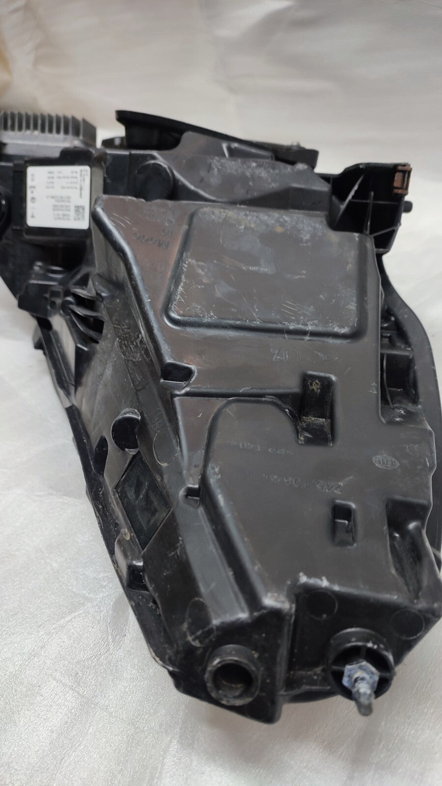 TESLA MODEL 3 / Y GENUINE HEADLIGHT LEFT SIDE N/S/F 1514952-00-D  151495200D t8