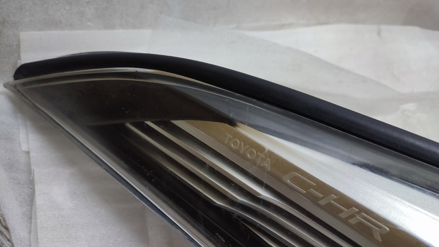 TOYOTA C-HR CHR DRIVER SIDE RIGHT LED HEADLIGHT 81110-F4051-00 TO44