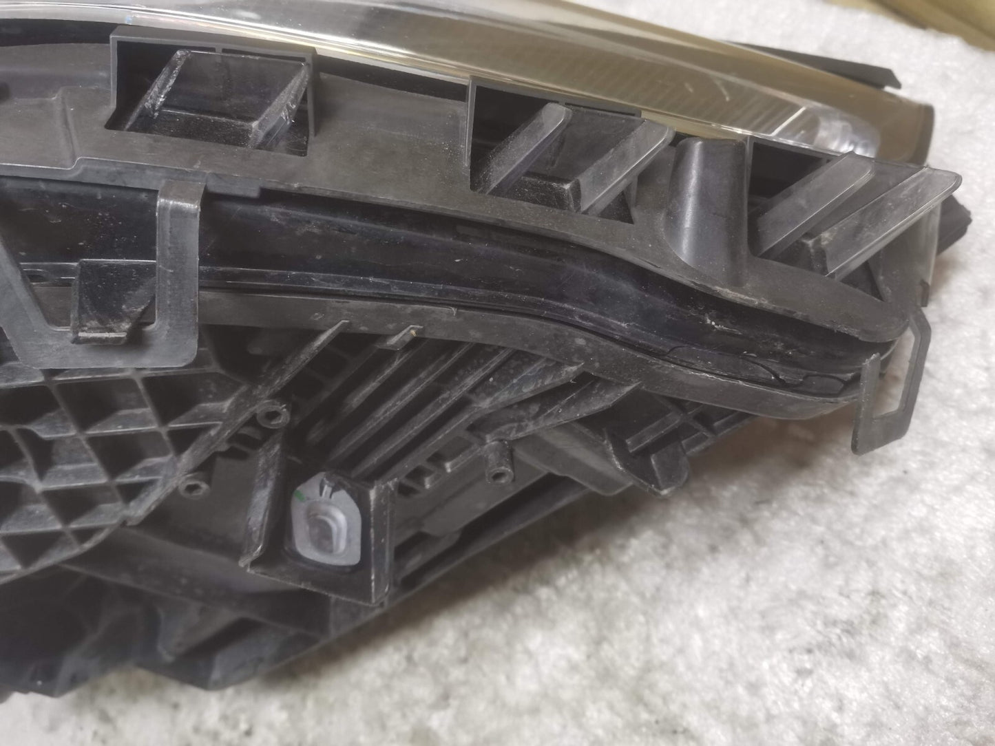 MERCEDES-BENZ CLA 2019-22 FRONT RIGHT DRIVER SIDE HEADLIGHT A1189062800 m11863