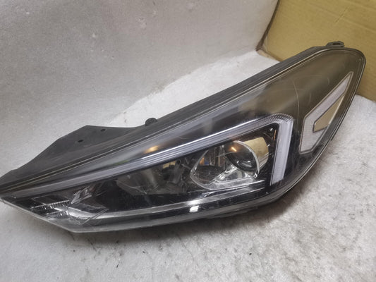 Hyundai Tucson 2018 Front left passenger side Headlight D792111A10 hytu5