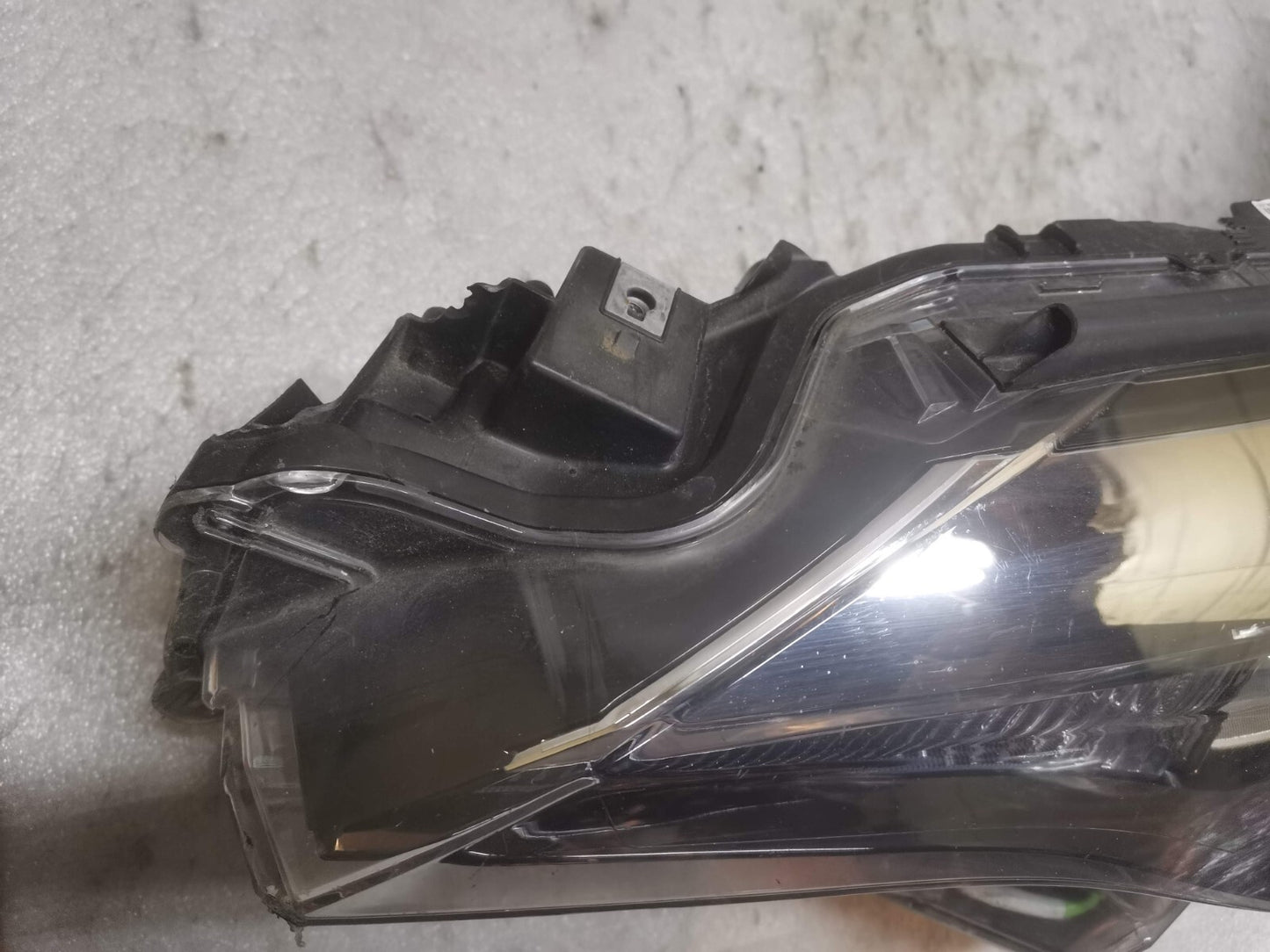 TOYOTA C-HR 2021 Genuine Left Nearside Headlight Headlamp 81150-F4190-00 to15