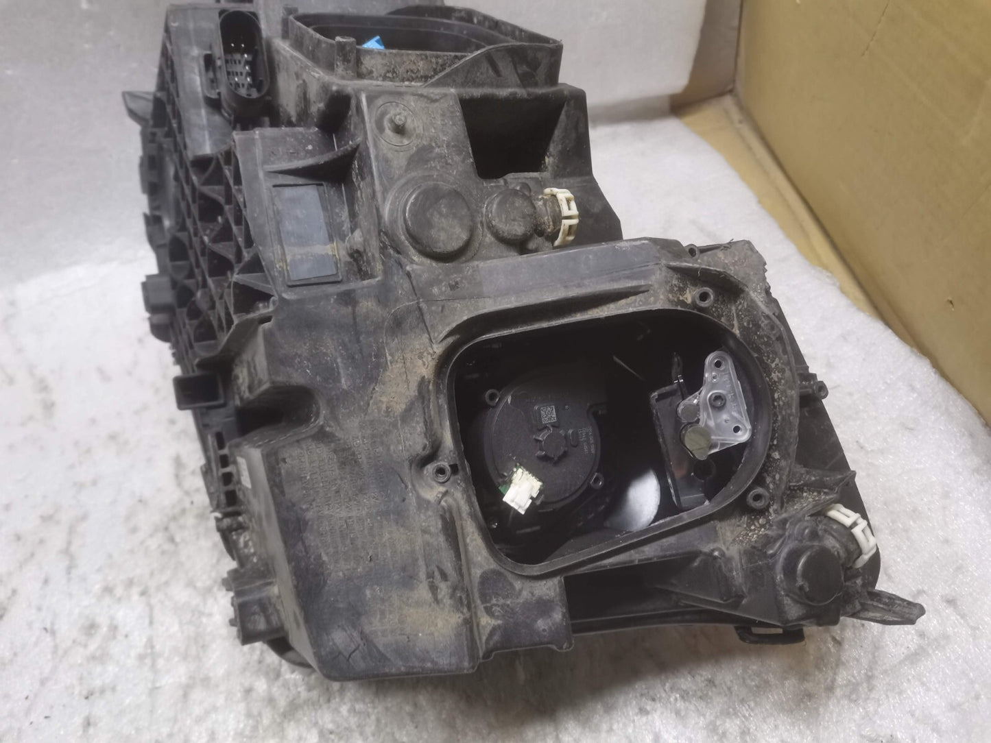 GENUINE MERCEDES GLC W253 DRIVER SIDE LED INTELLIGENT HEADLIGHT A2539066001 m65