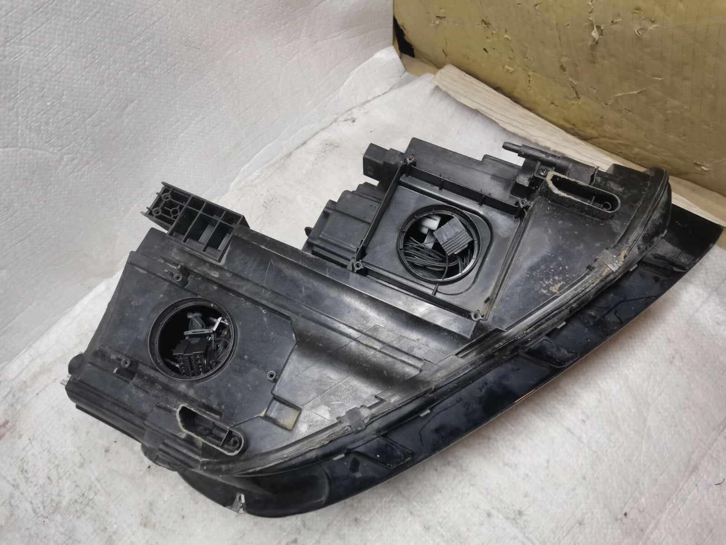 VOLKSWAGEN TIGUAN NS XENON LED HEADLIGHT 5NC941081A vwti119