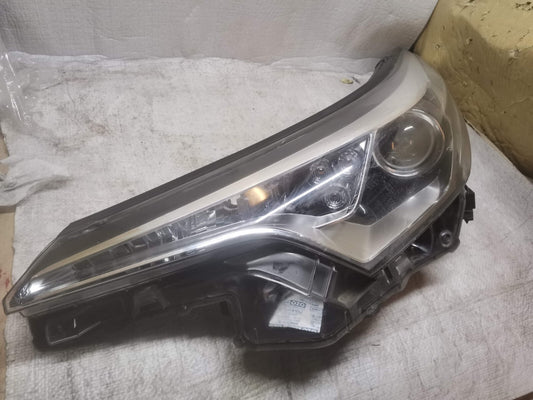 TOYOTA CHR PASSENGERS SIDE N/S LH HEADLIGHT 81160-F4011-00 2016-2020 toch8