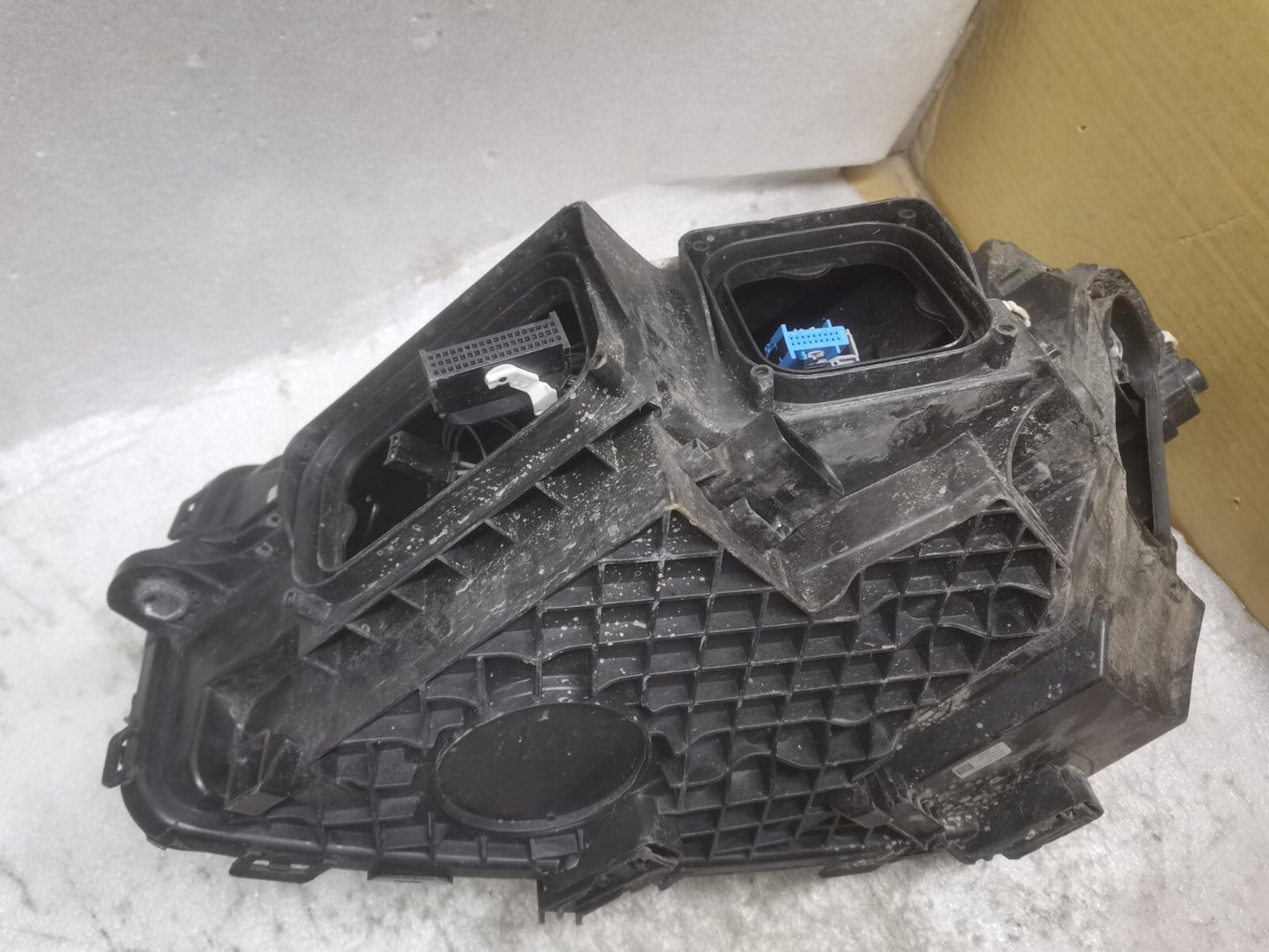 GENUINE MERCEDES GLC W253 DRIVER SIDE LED INTELLIGENT HEADLIGHT A2539066001 m65