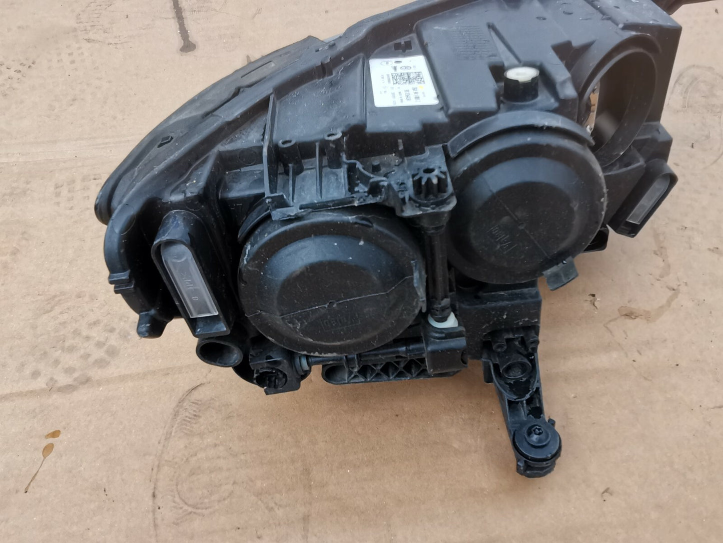 Volkswagen T-ROC Headlight Drivers Side Offside 2GA941005C VWTR35