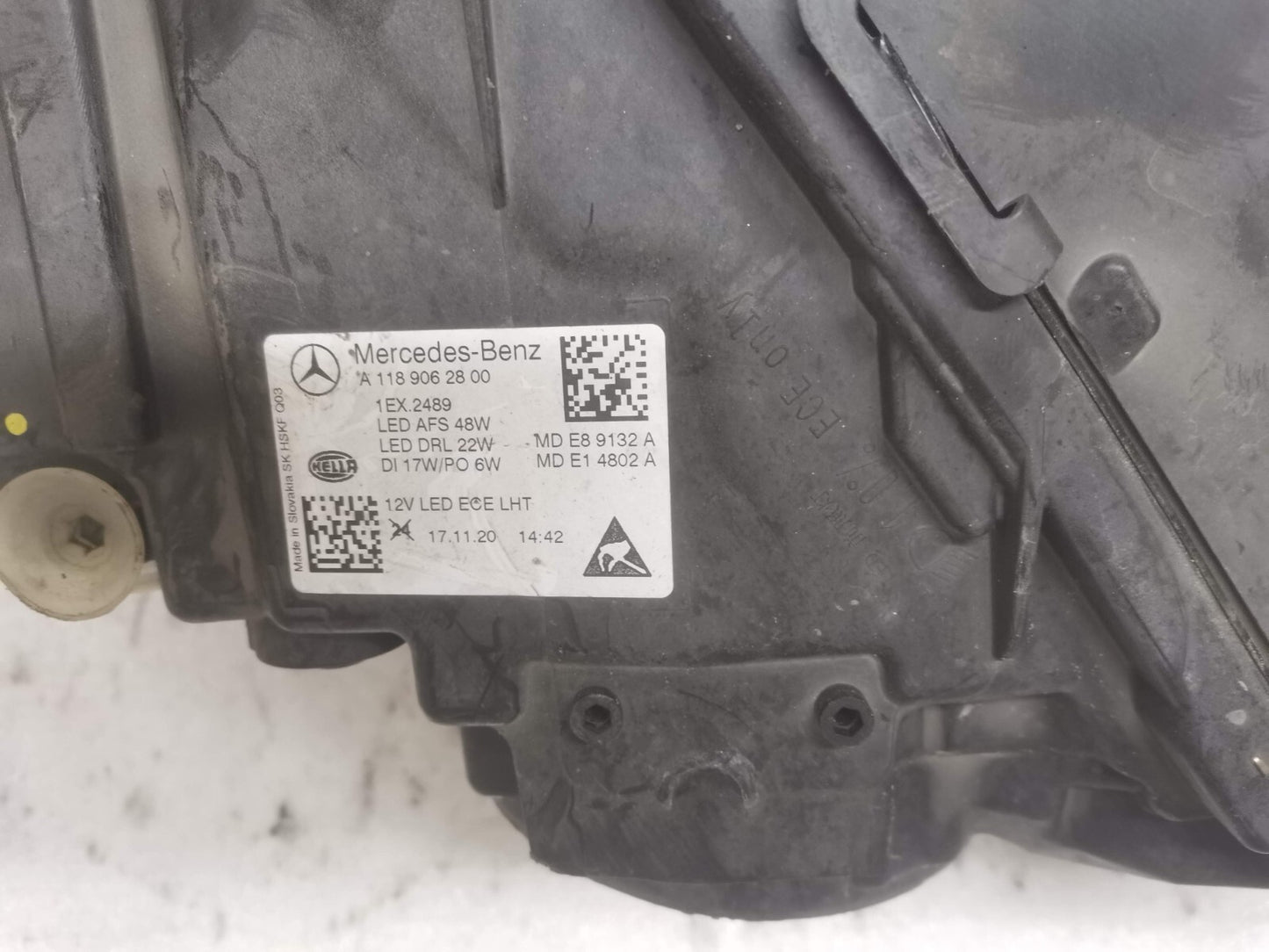 MERCEDES-BENZ CLA 2019-22 FRONT RIGHT DRIVER SIDE HEADLIGHT A1189062800 m11863