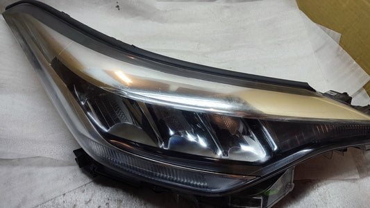 TOYOTA C-HR GENUINE RIGHT SIDE LED HEAD LIGHT LAMP 81110-F4190-00 2020-2023 to41