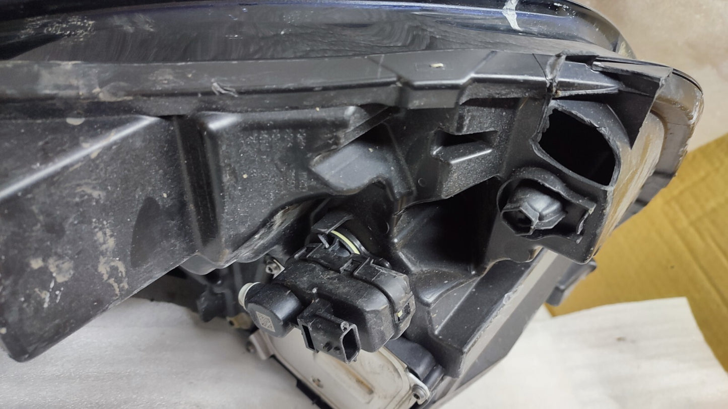 RENAULT CAPTUR HEADLAMP LED RIGHT DRIVER SIDE 260100119R MK2 2019-24 ren36